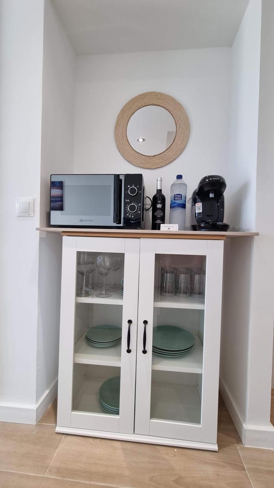 Maite Blue Beachfront Apartamento *