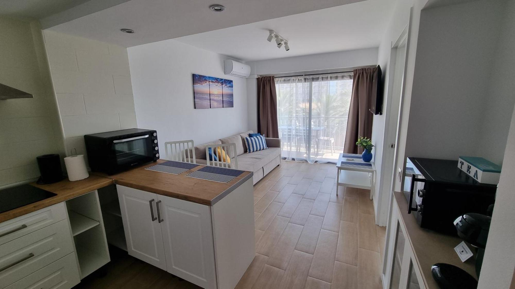 Maite Blue Beachfront Apartamento *